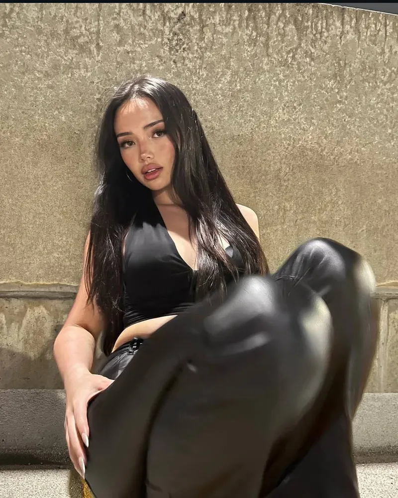 structalphapartners Derin İstanbul Escort Galeri Görseli 4 - üniversiteli
